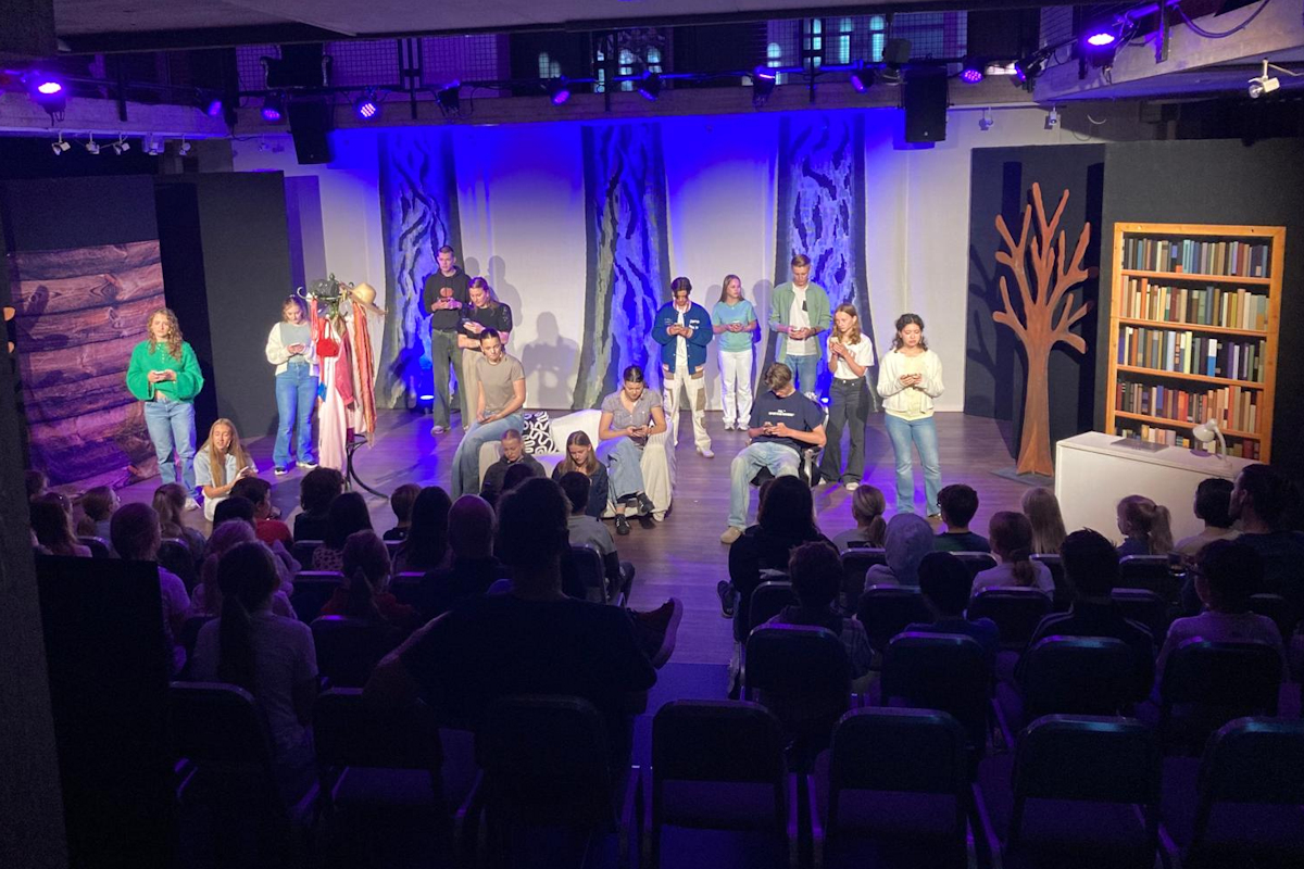 Try-out eerste akte Likes & Leugens - Stichting Springplank Theater Producties